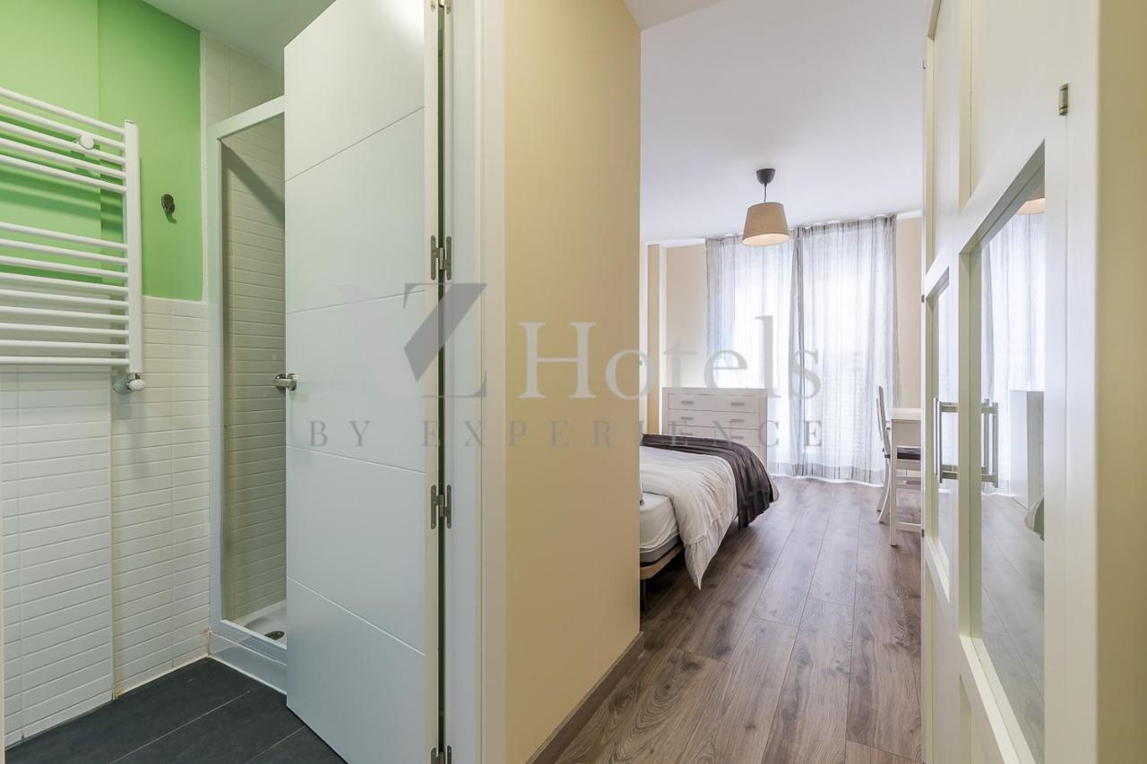 Ayz Villegas - Auto Check-In Property Madrid Eksteriør billede